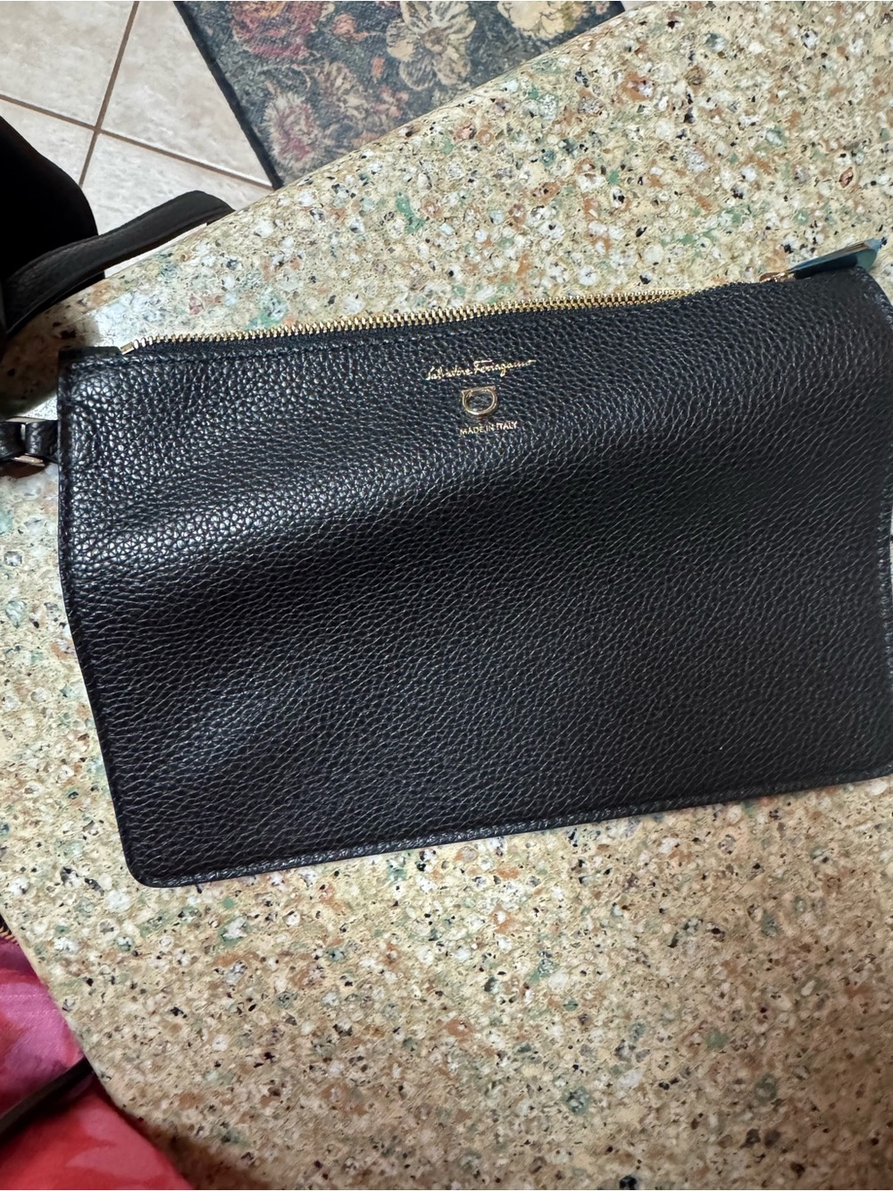 Salvatore Ferragamo tote Black Pebbled Leather Gancini attached zipper purse - Picture 15 of 15
